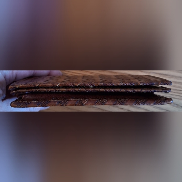 Vintage Brahmin Brown Woven Leather Multi Area Casual Keychain Wallet Purse Bag - Picture 10 of 12